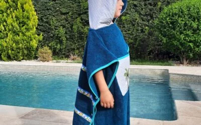 La cape de bain Petit(e) Pirate